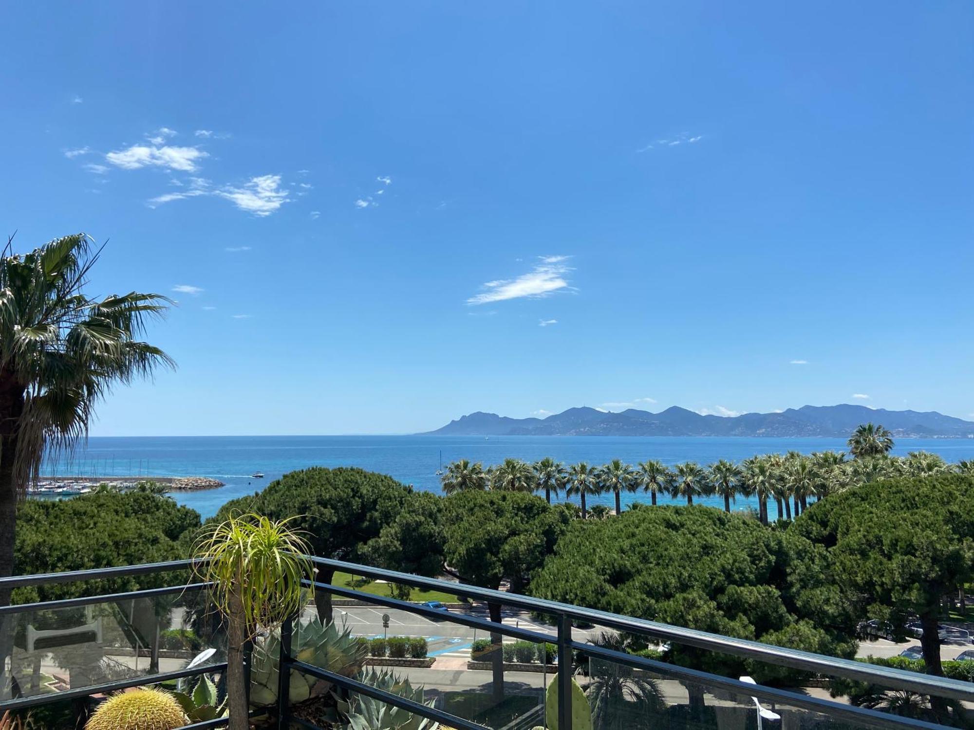 Palm Beach Studio Vue Port Canto Cannes Exterior photo